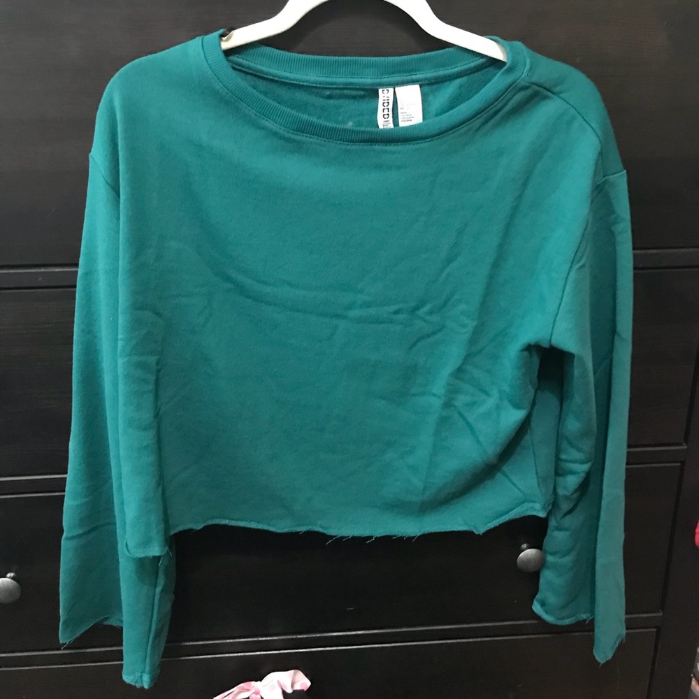 Cropped long sleeve